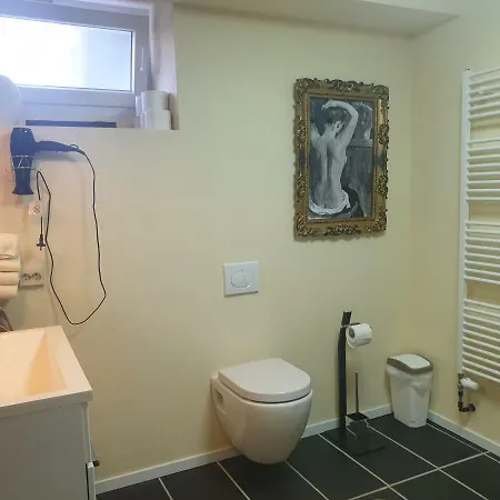 Feel Like / Fuhl Dich Zu Hause Büchenbeuren