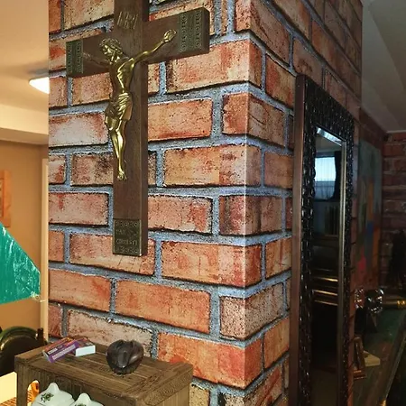 Feel Like / Fuhl Dich Zu Hause Daire Büchenbeuren